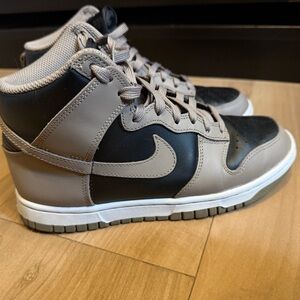 Nike Black and Tan High-Top Athletic Shoes